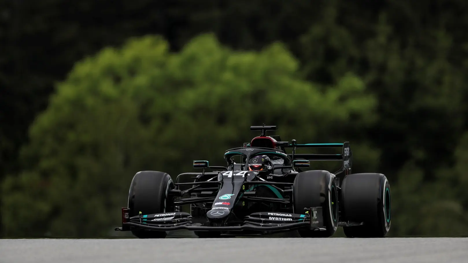 lewis hamilton gp austria fp1