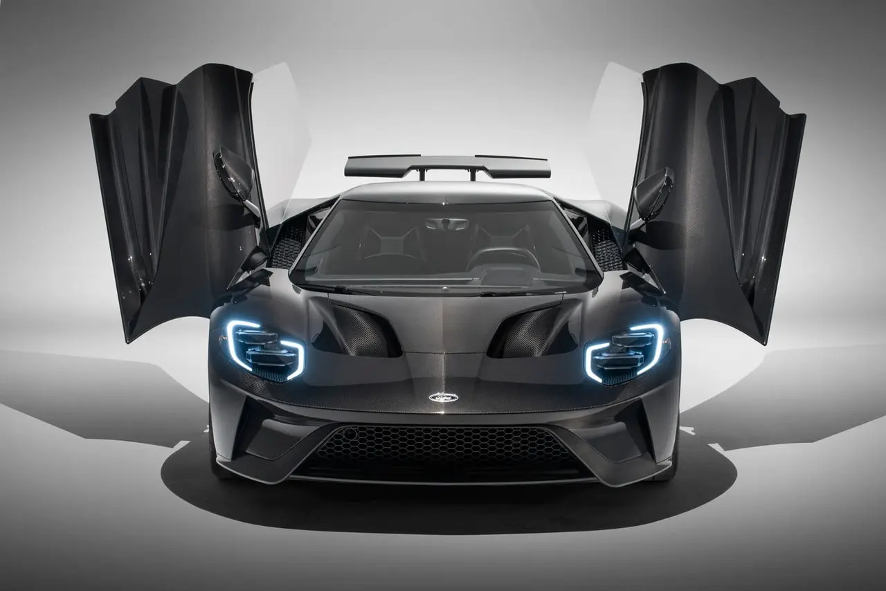 liquidcarbonfordgt 04