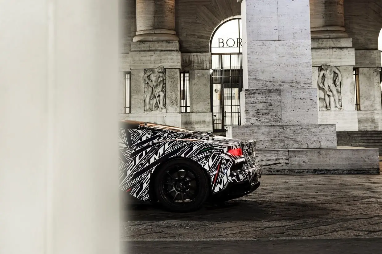 maserati mc20 milano