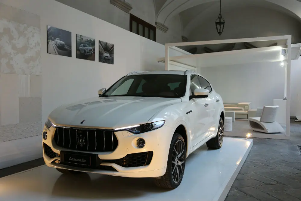 maserati per fuorisalone milano maserati lounge palazzo cusani
