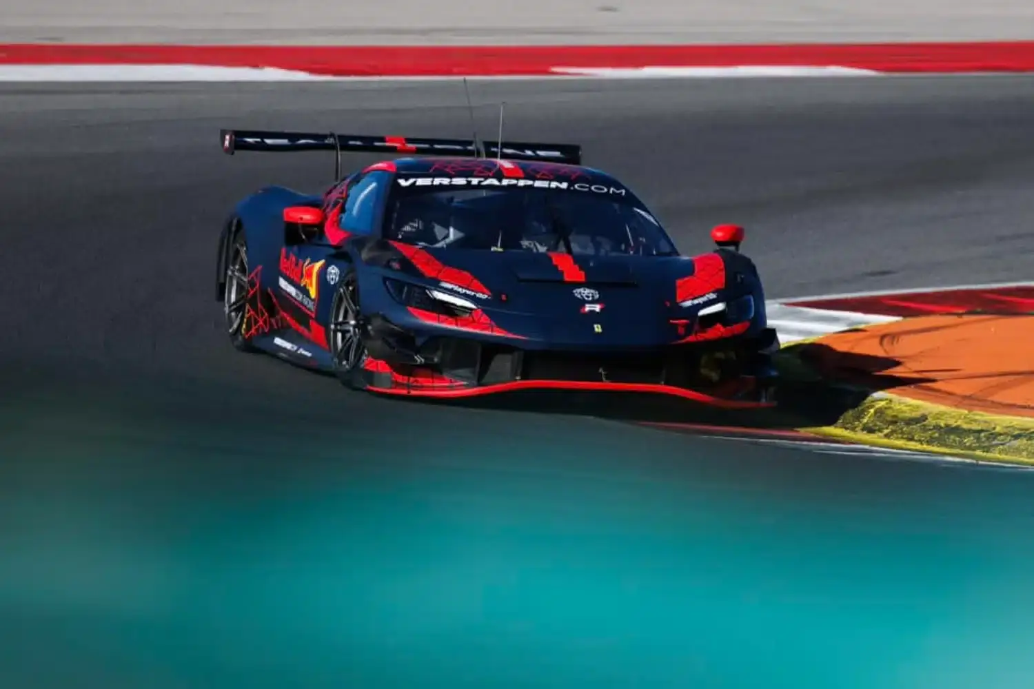 max verstappen ferrari 296