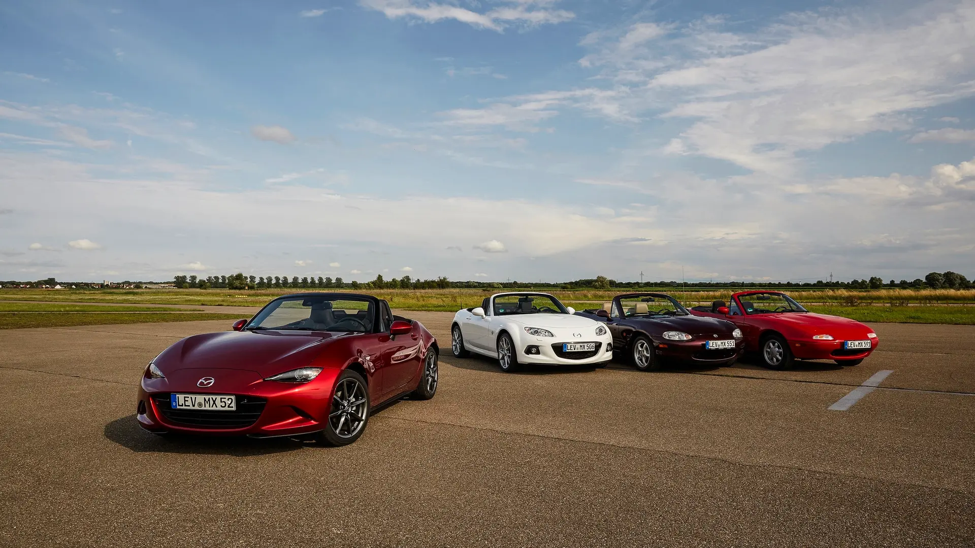 mazda mx 5 raduno tutte generazioni