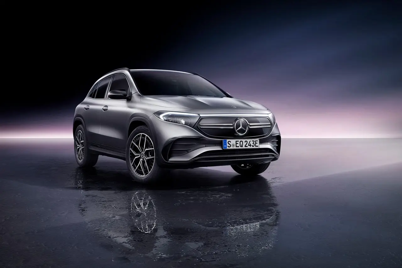 mercedes eqa 2021 prezzo