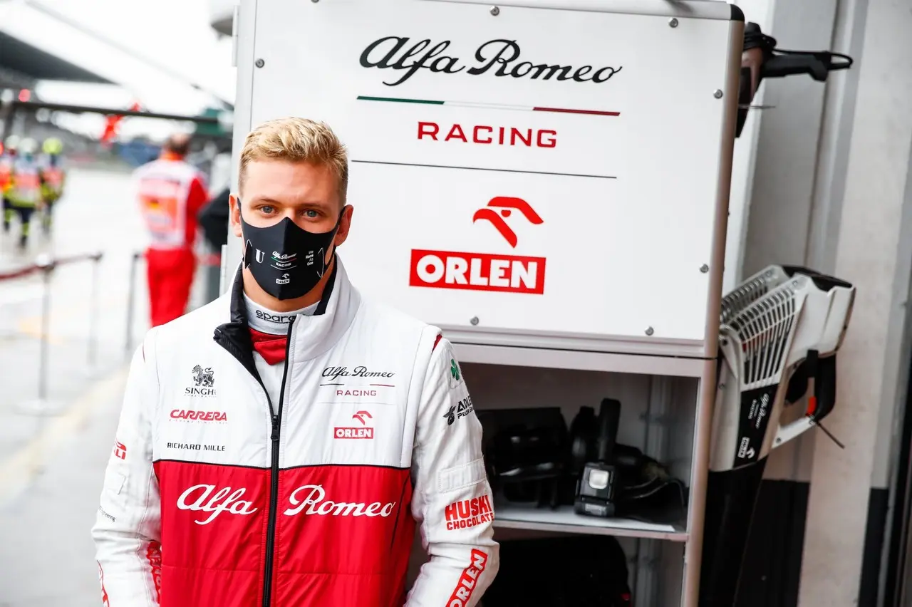 mick schumacher fp1 nurburgring