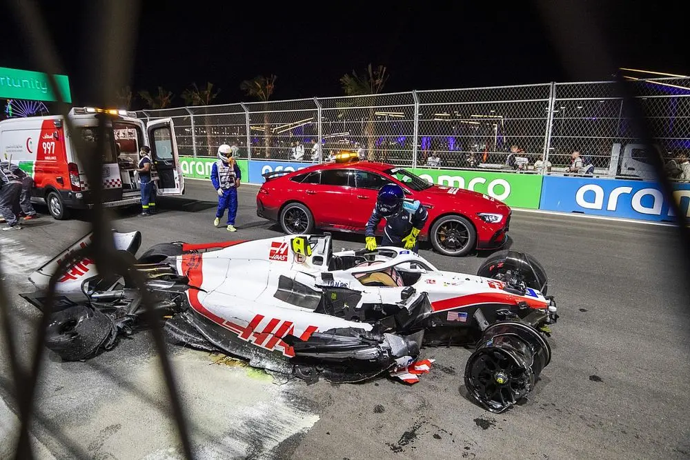 mick schumacher haas crashed