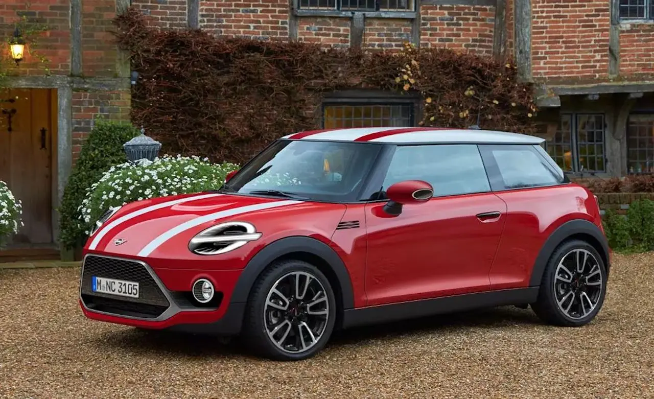 mini cooper 2023 elettrica render