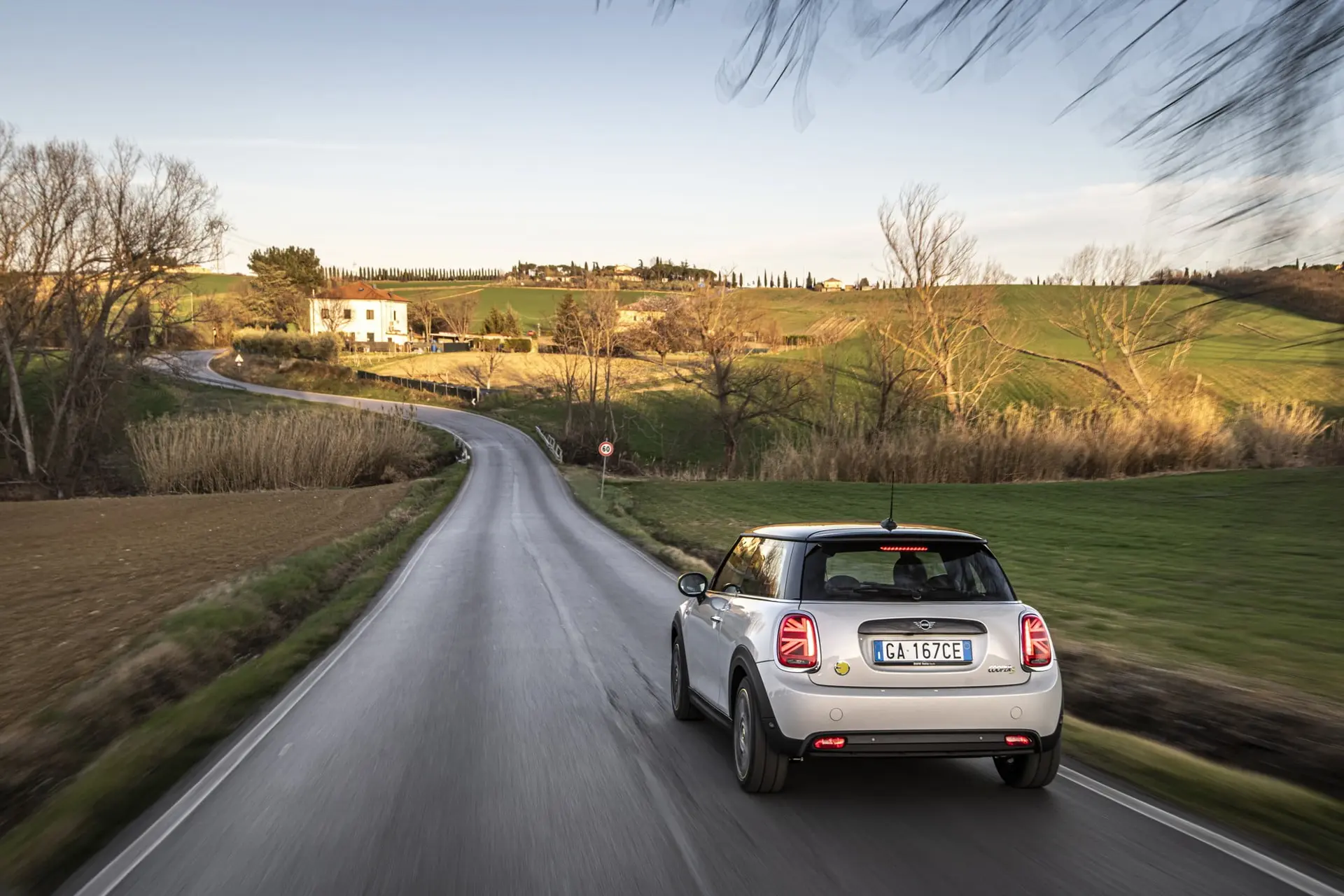 mini cooper se post