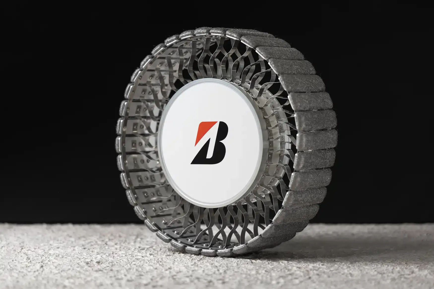moon tire black