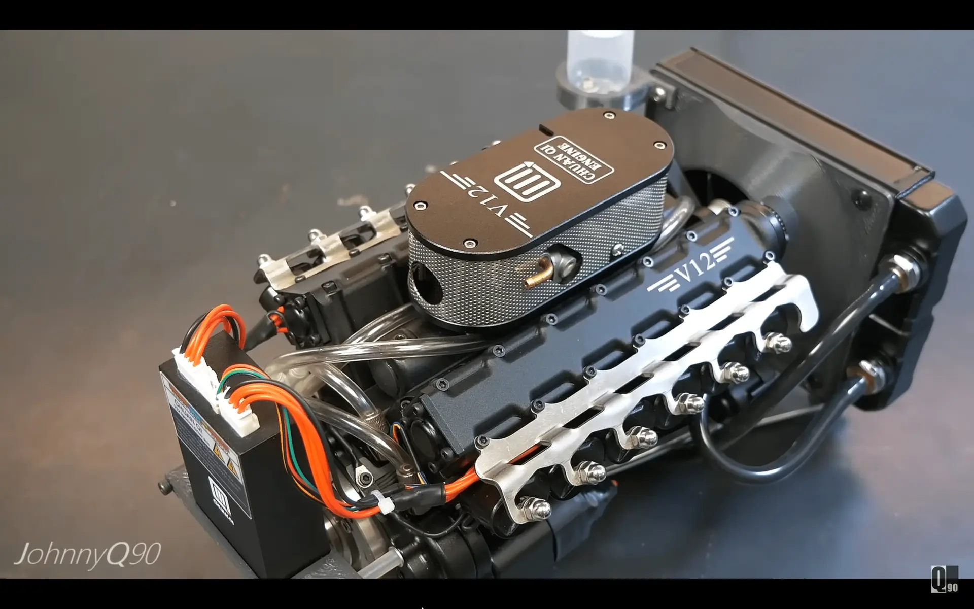 motore v12