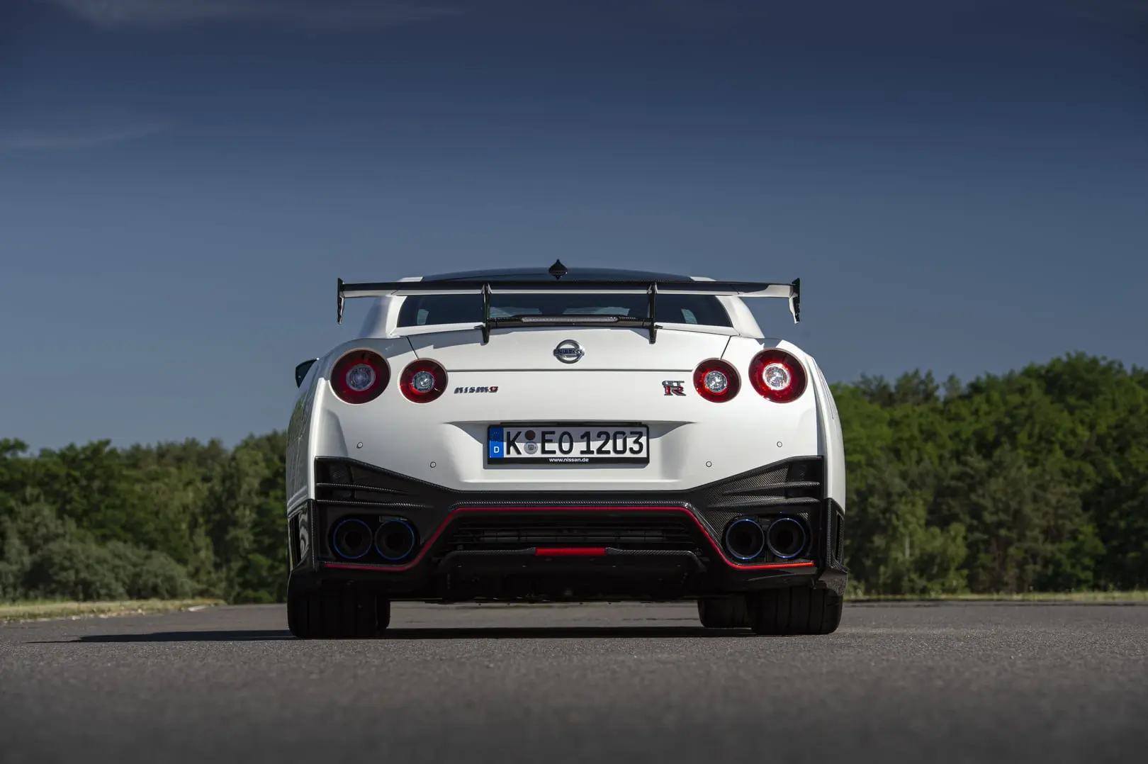 my20 gt r nismo germany 37 source source