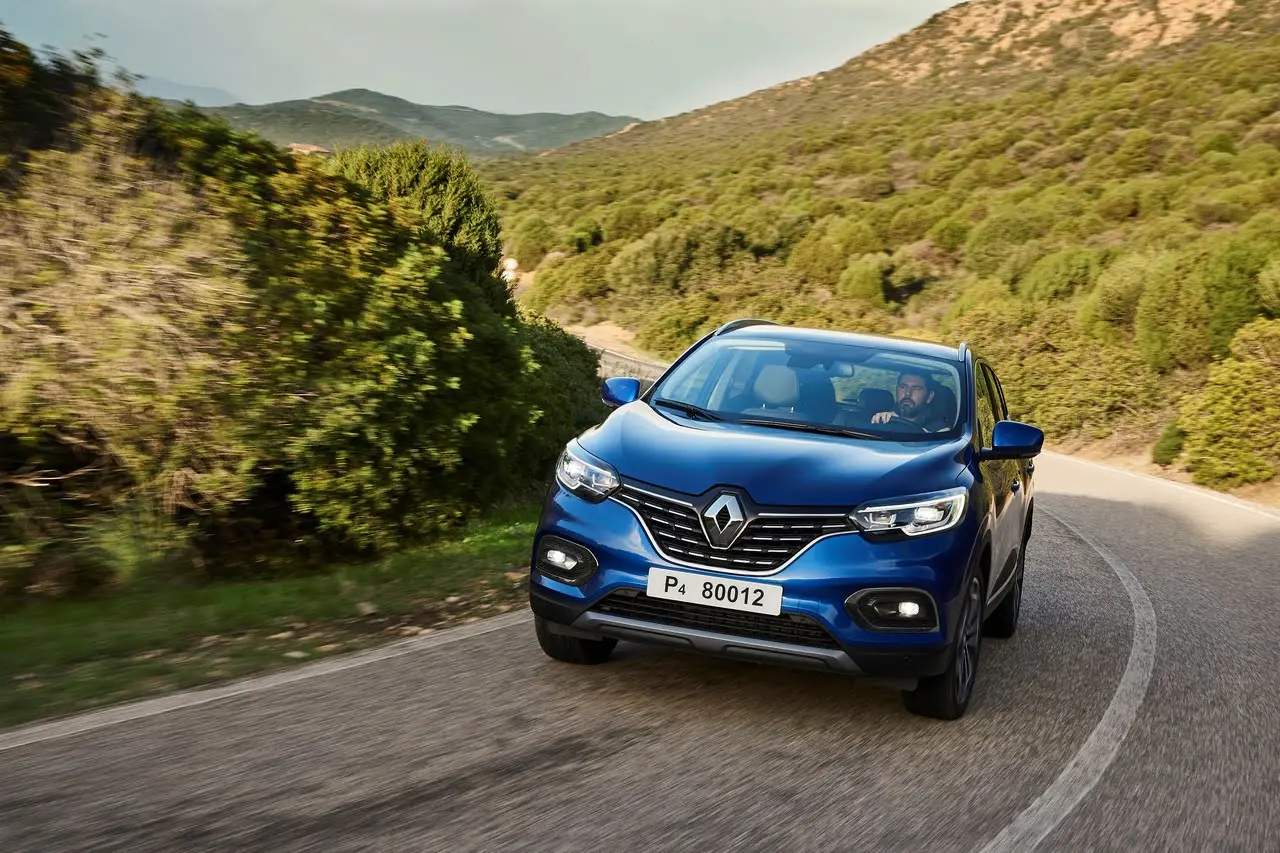 new renault kadjar tests drive in sardinia