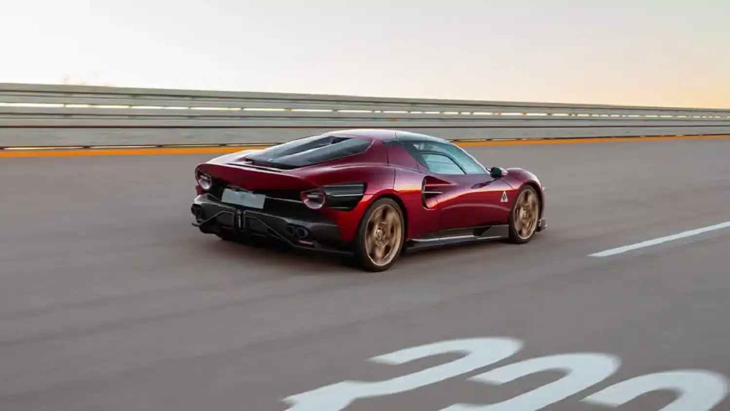 nuova alfa romeo 33 stradale