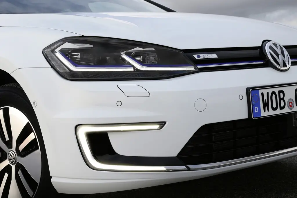 nuova e golf db2017au00656