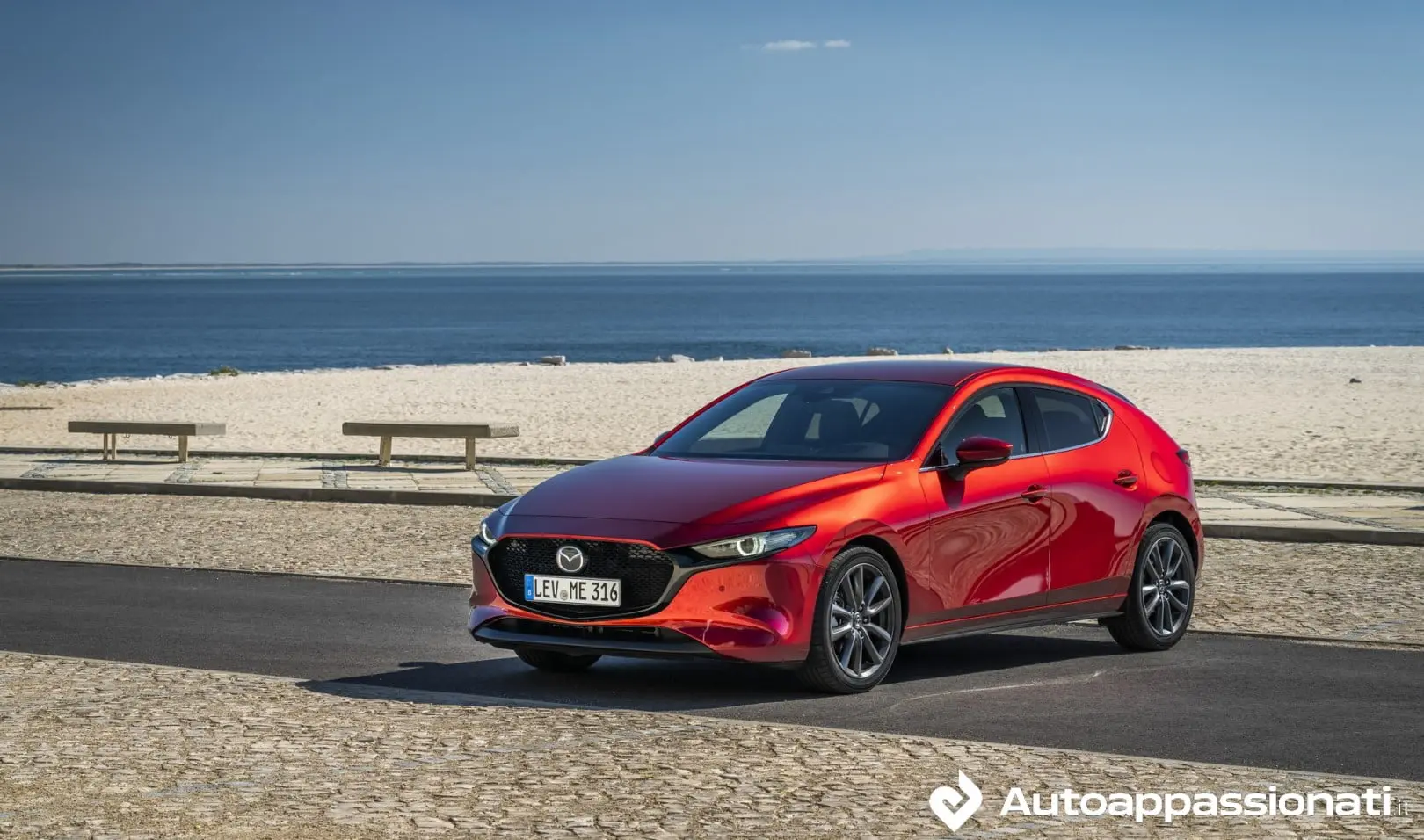 nuova mazda3 009 1