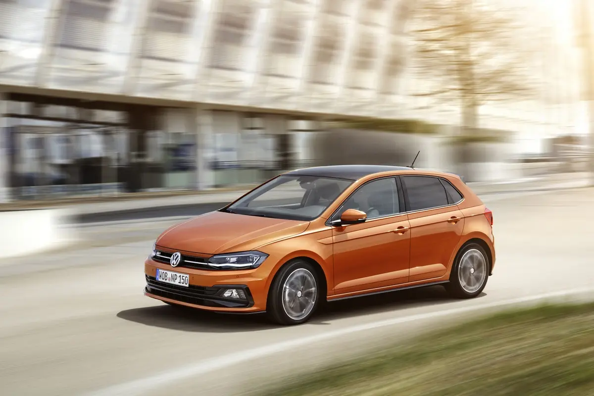 nuova polo db2017au01073