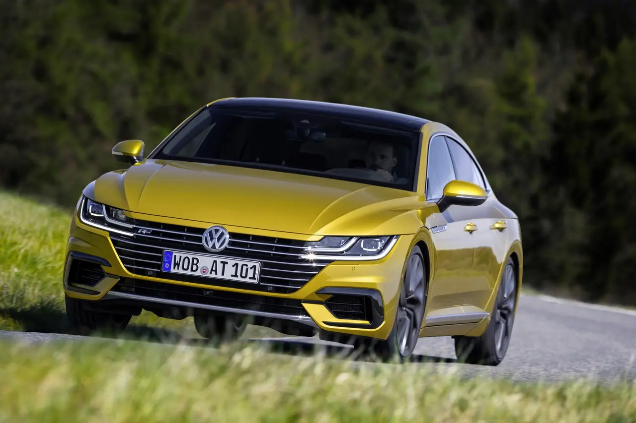 nuova volkswagen arteon copertinaa