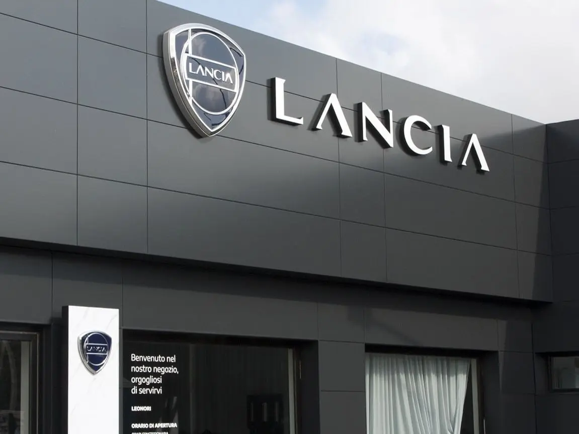 nuovi showroom lancia