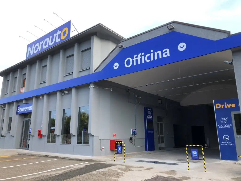 nuovo centro norauto a trieste