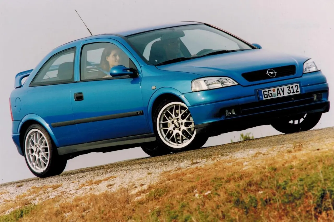 opel astra opc 1