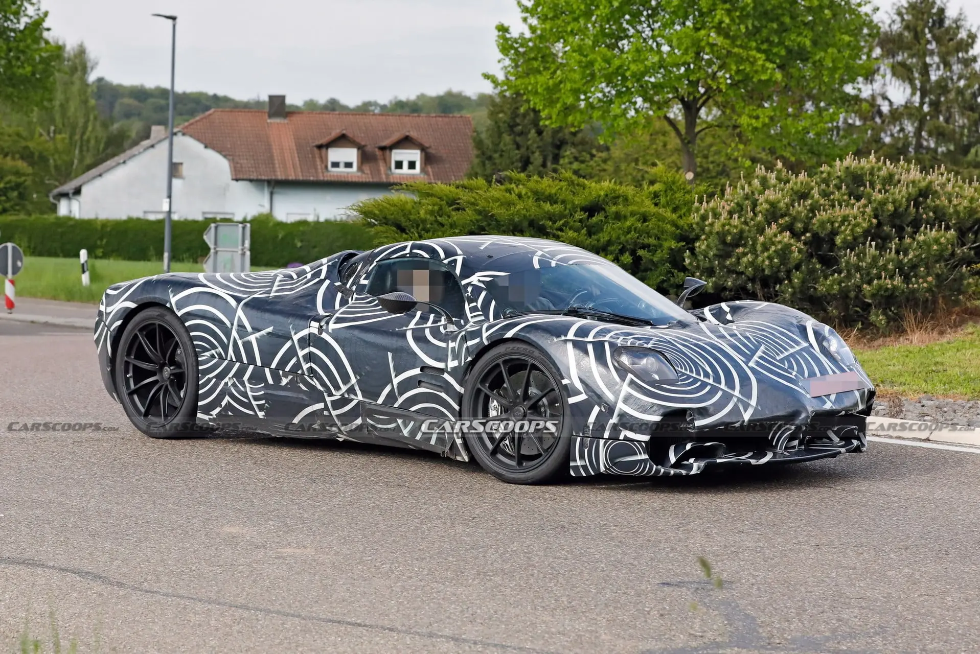 pagani c10 foto spia