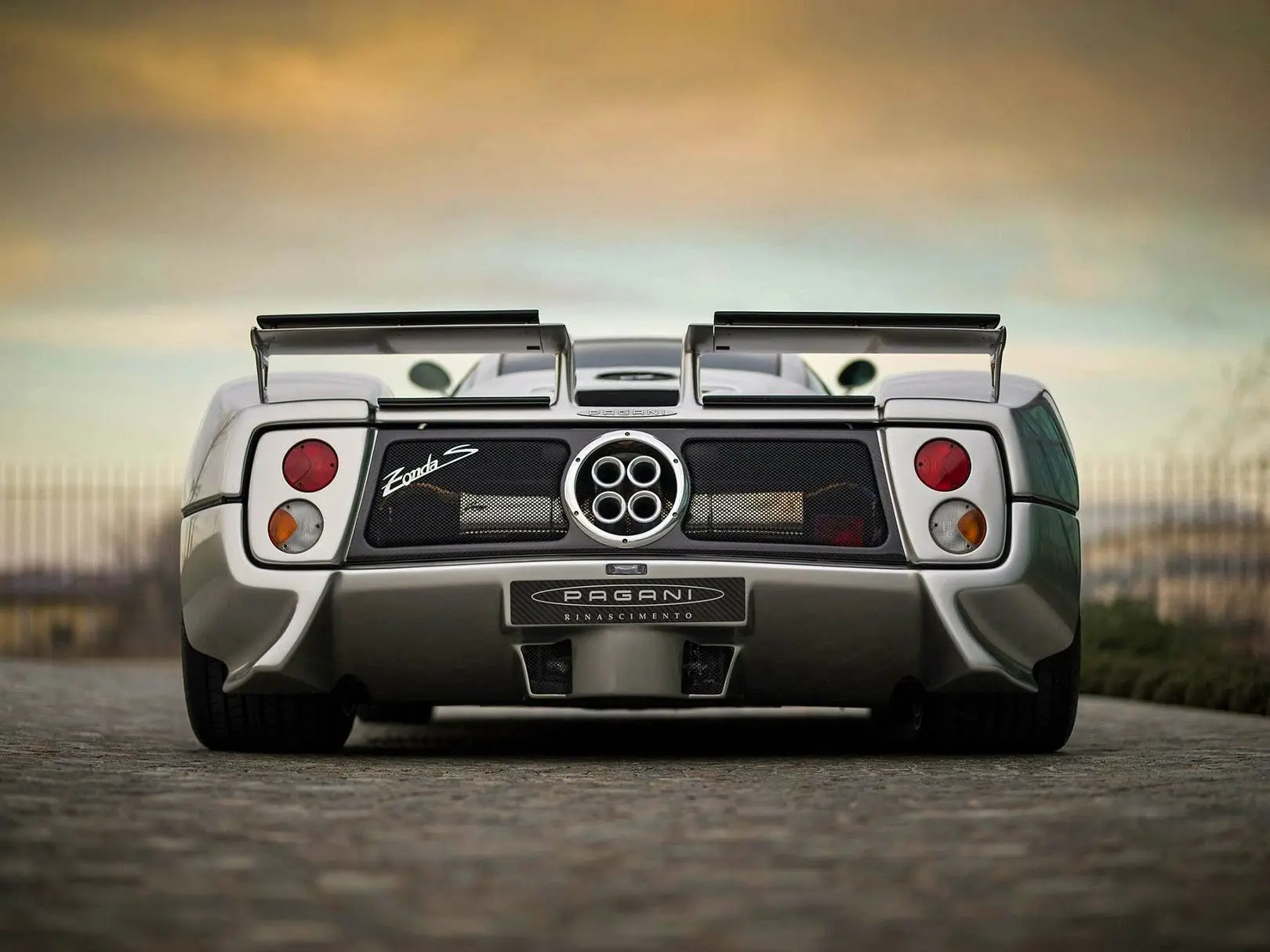 pagani zonda s