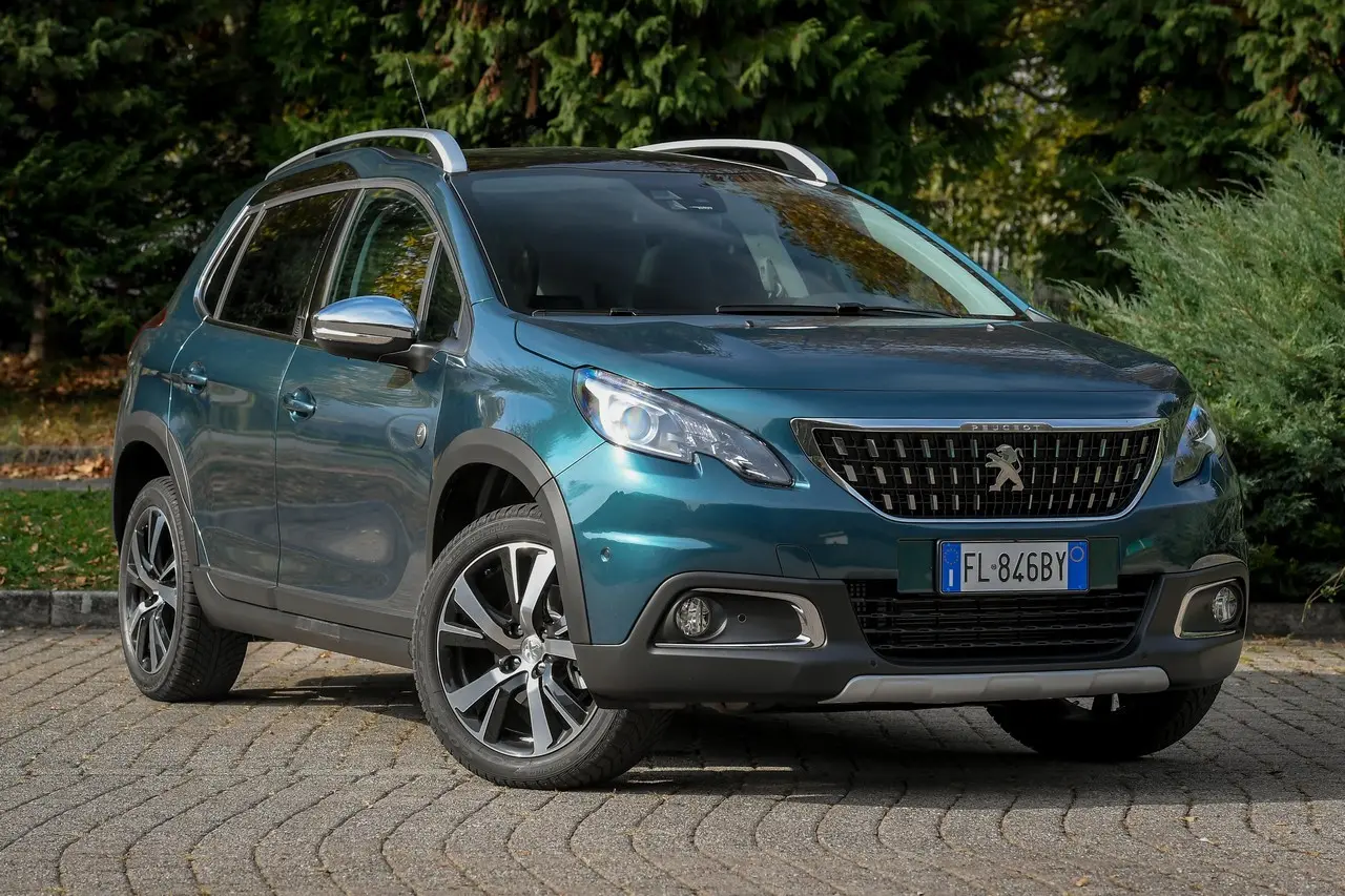 peugeot 2008 crossway copertina