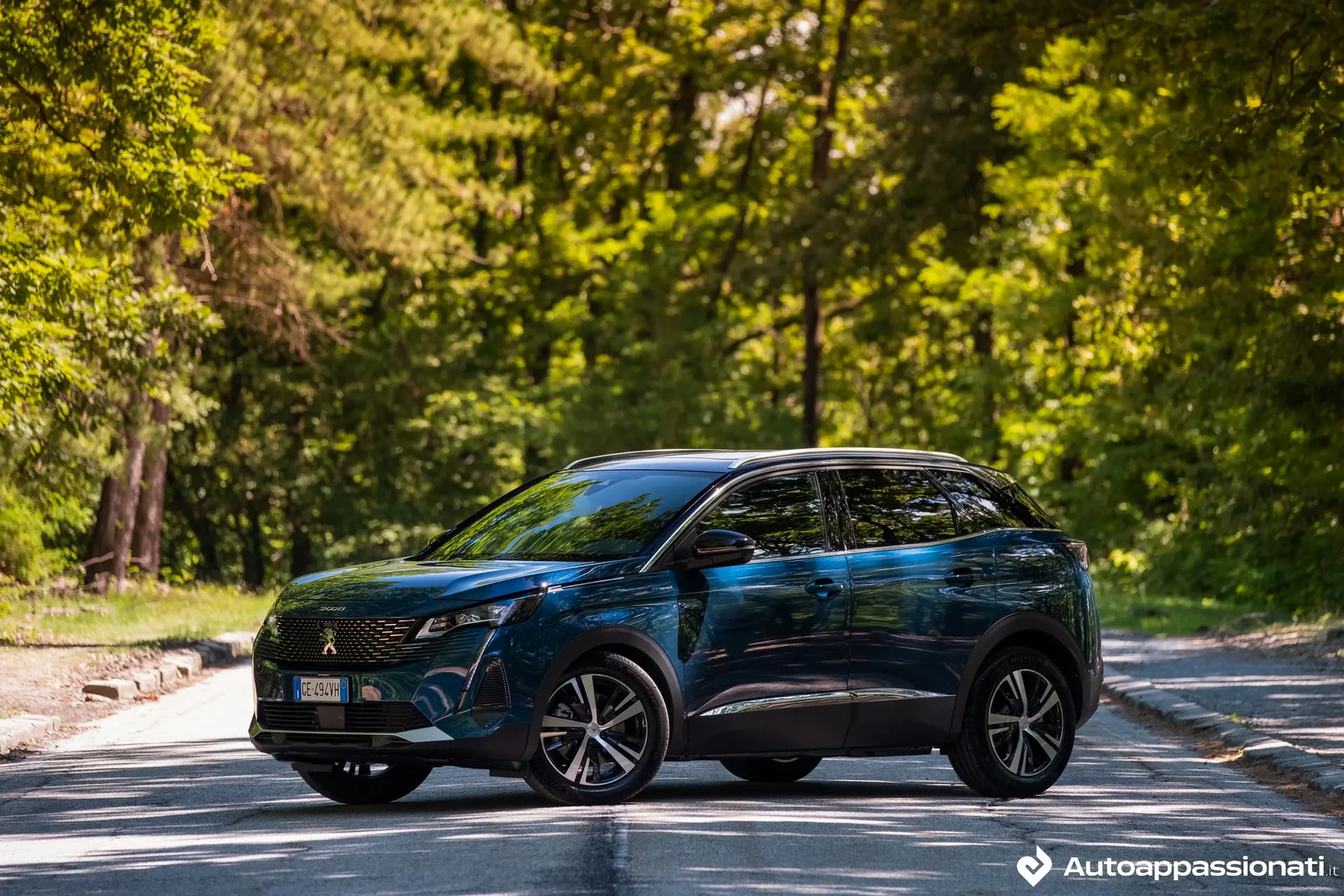 peugeot 3008 hybrid blue celebes