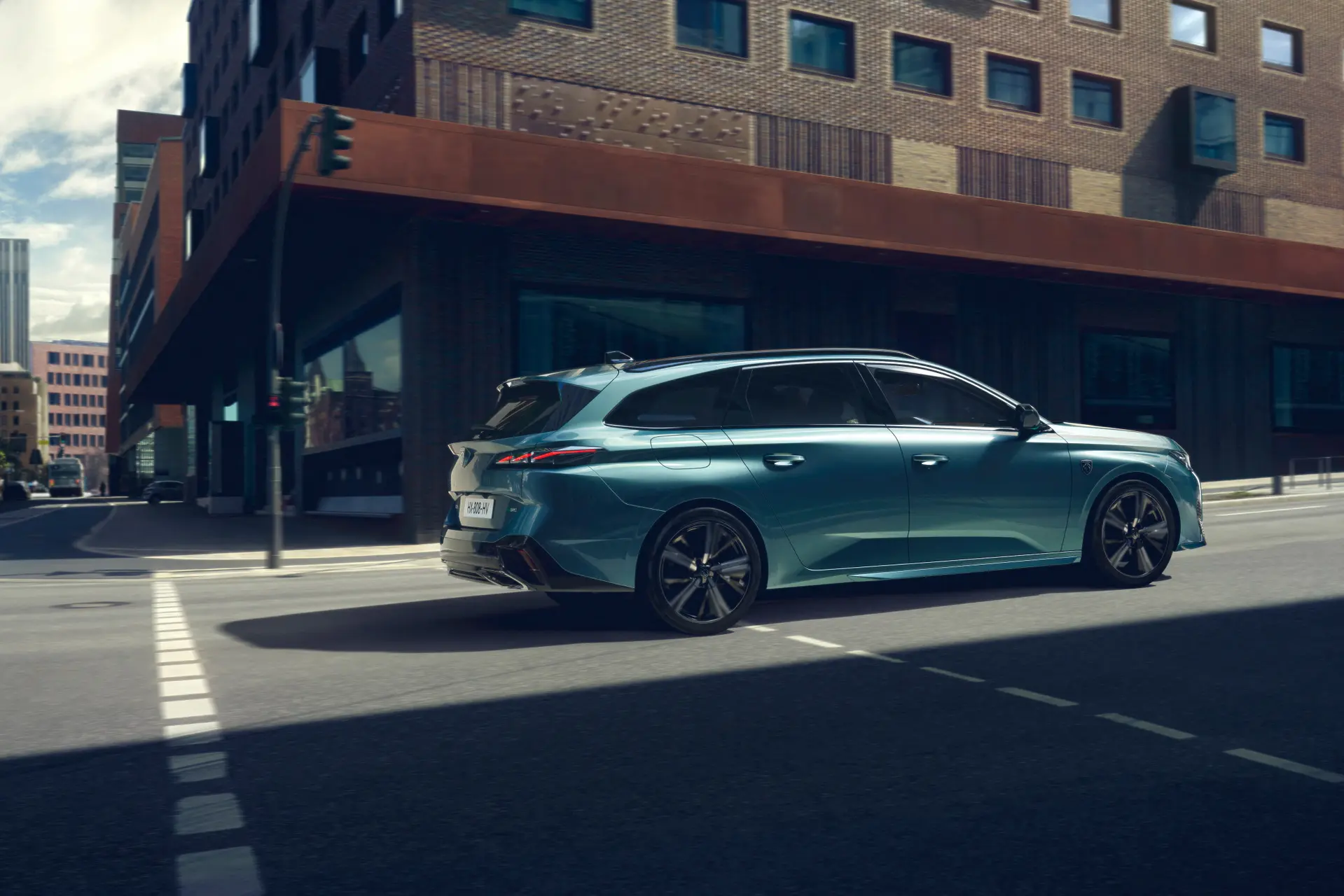 peugeot 308swphev 2106styp 011r