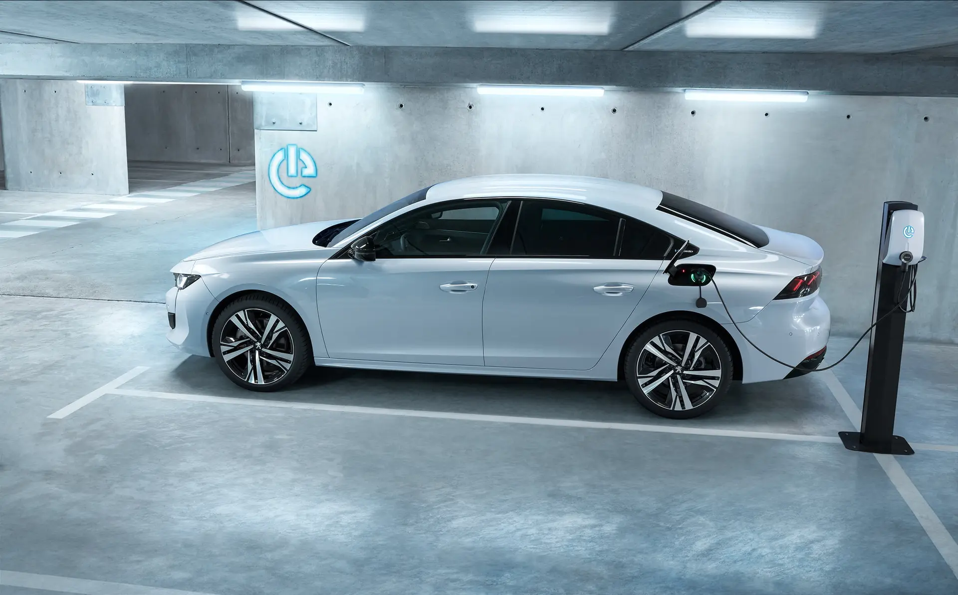 peugeot 508 hybrid 1 0