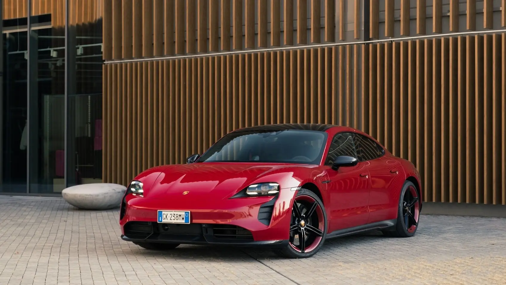 porsche taycan gts