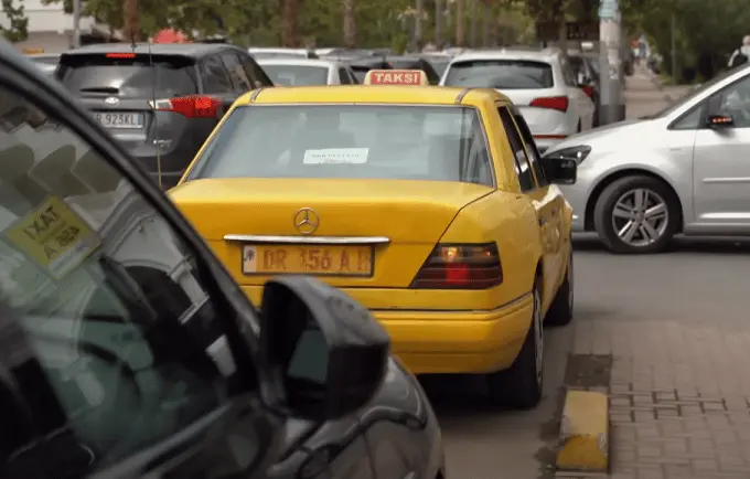 record taxi mercedes