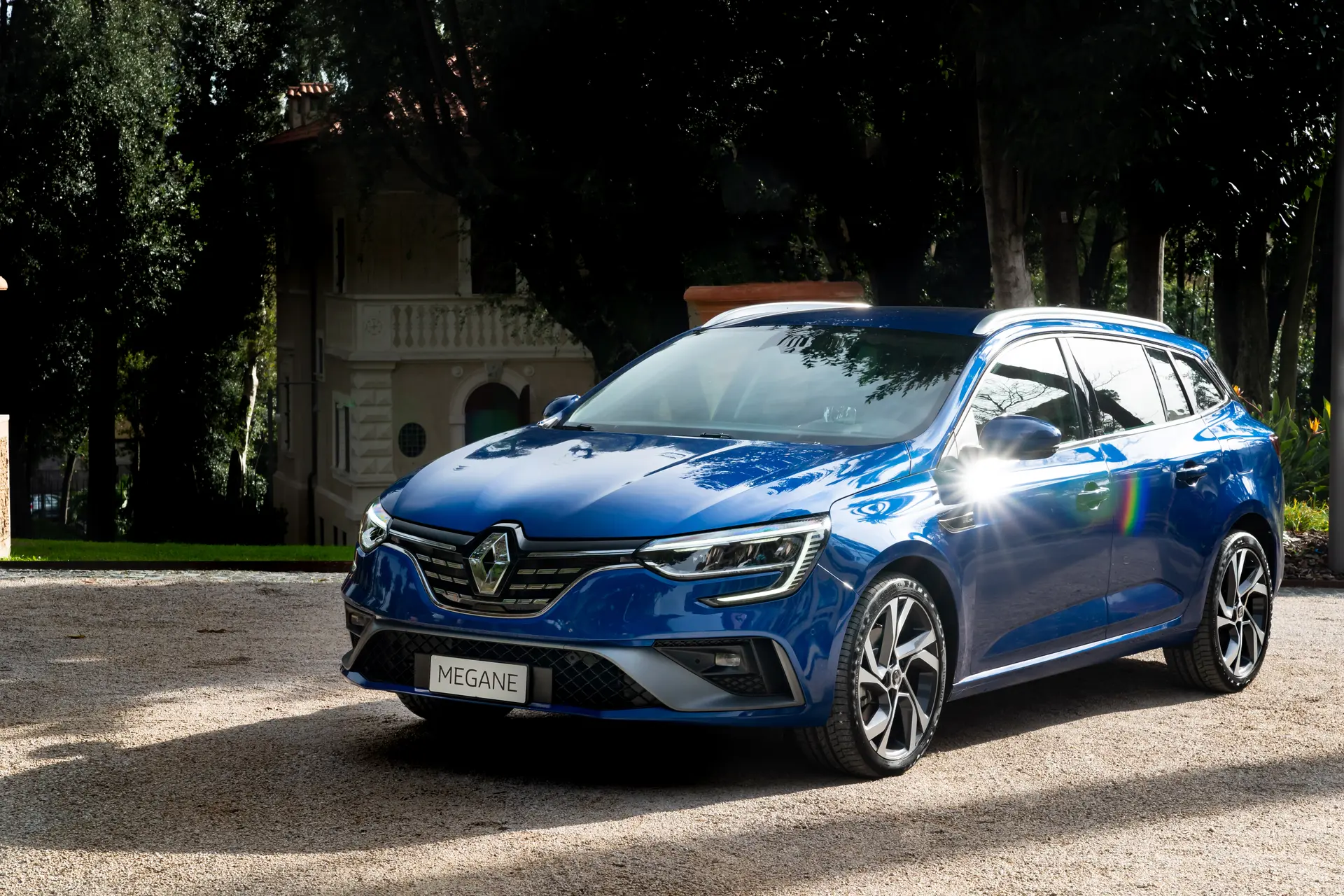 renault megane sporter e tech