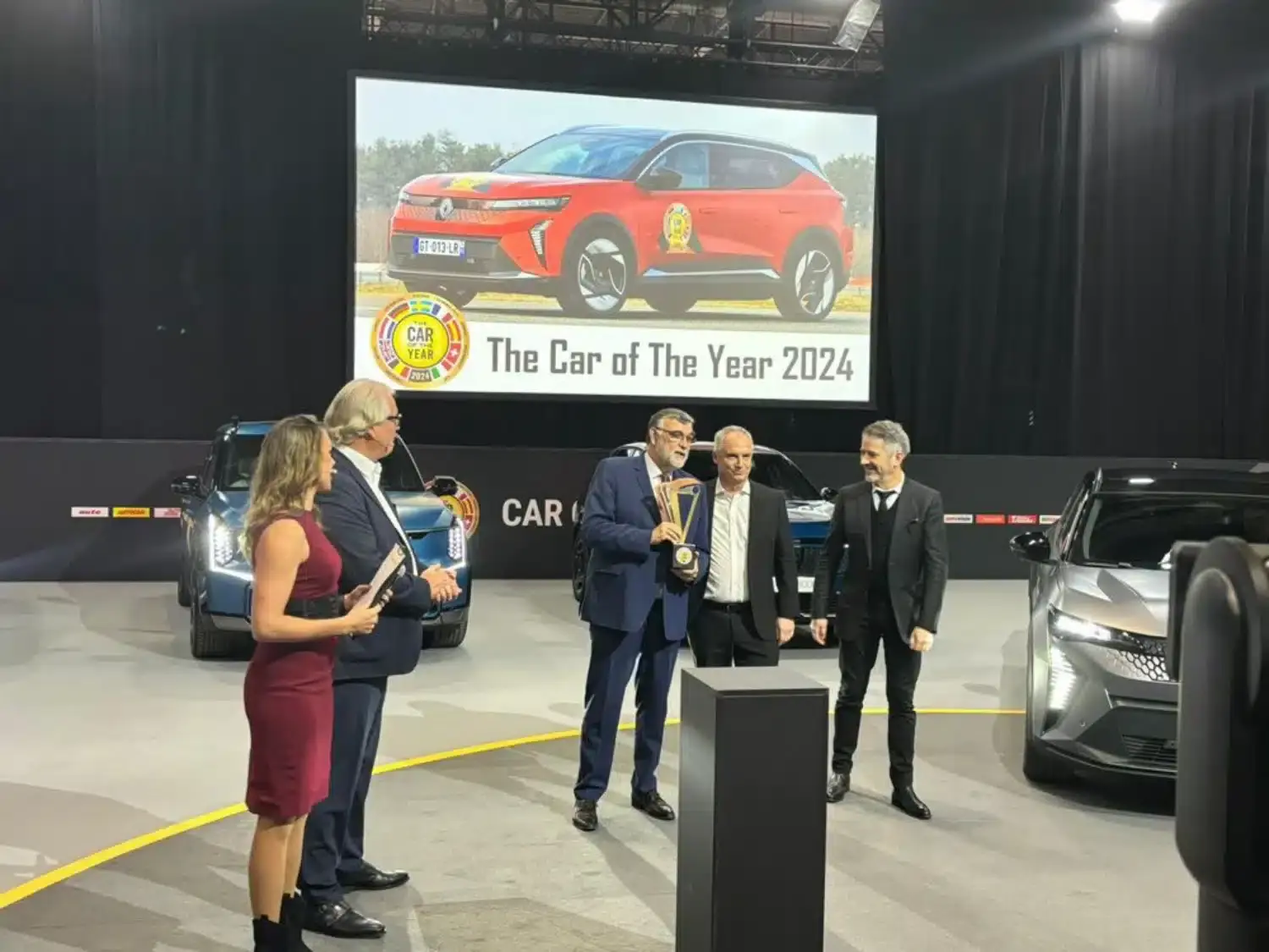 scenic car of the year 2024
