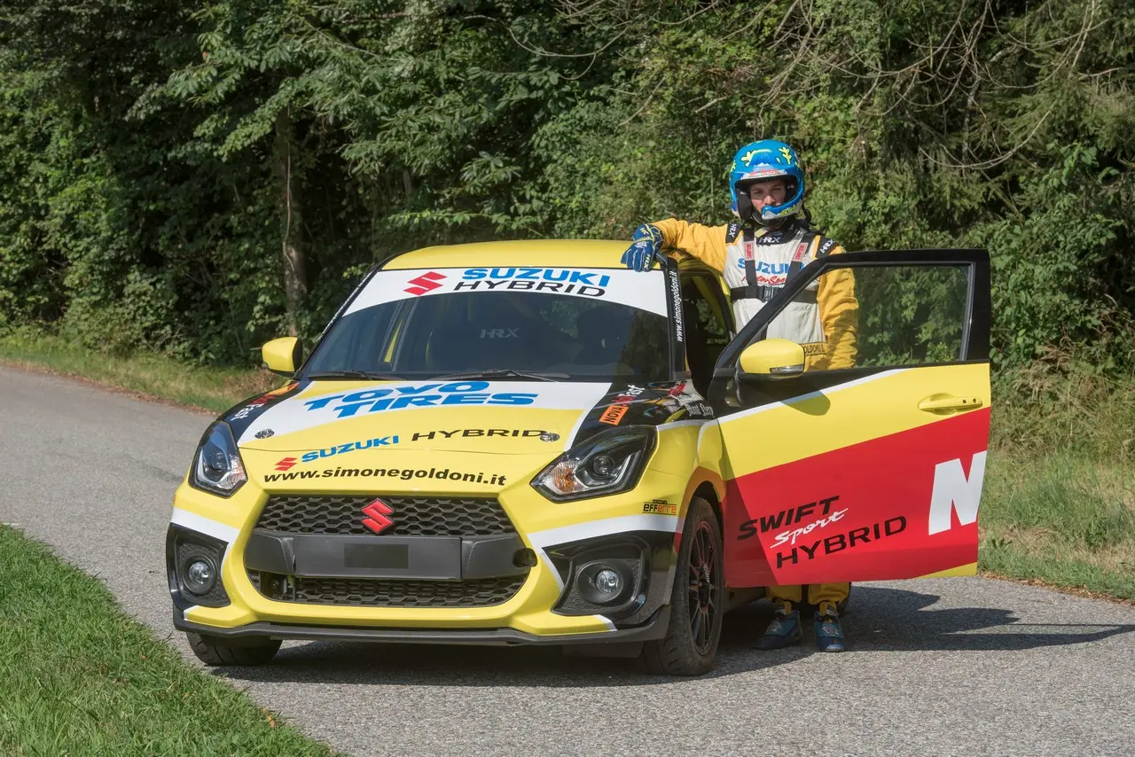suzuki swift hybrid r1 3
