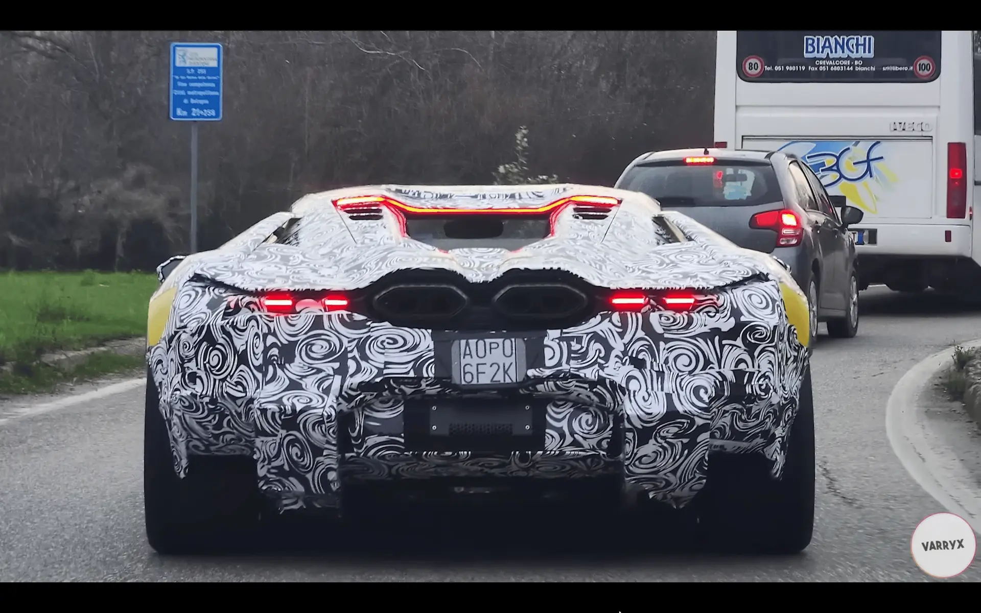 terzo stop lampborghini v12