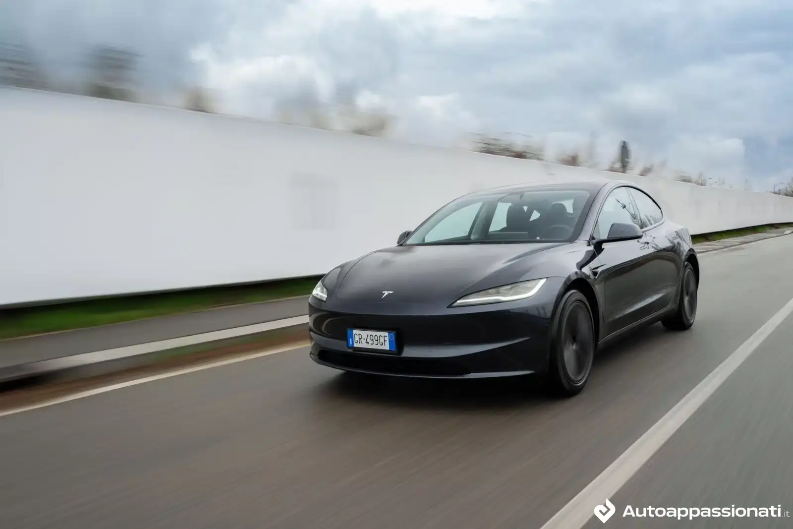 tesla model 3 rwd 2024 23