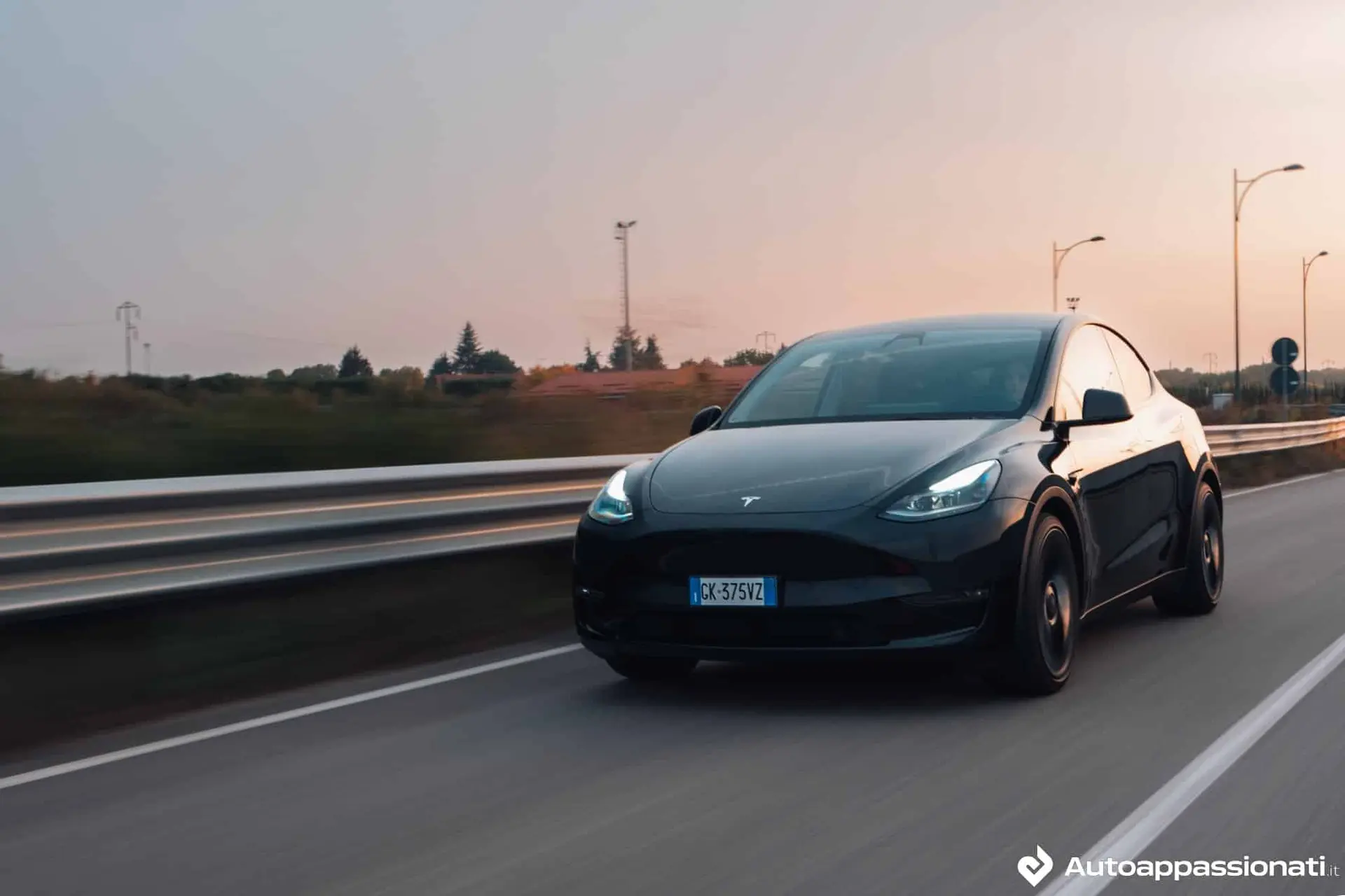 tesla model y performance 07