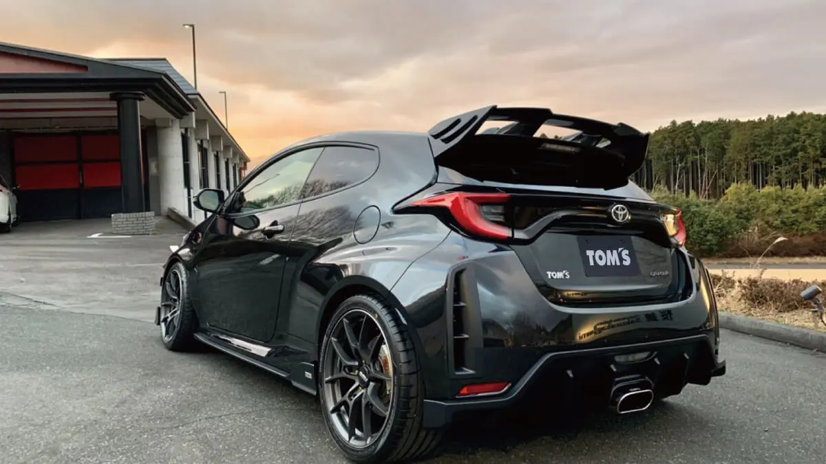 toms gr yaris 007