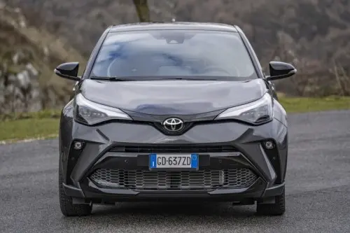 toyota c hr gr sport 2