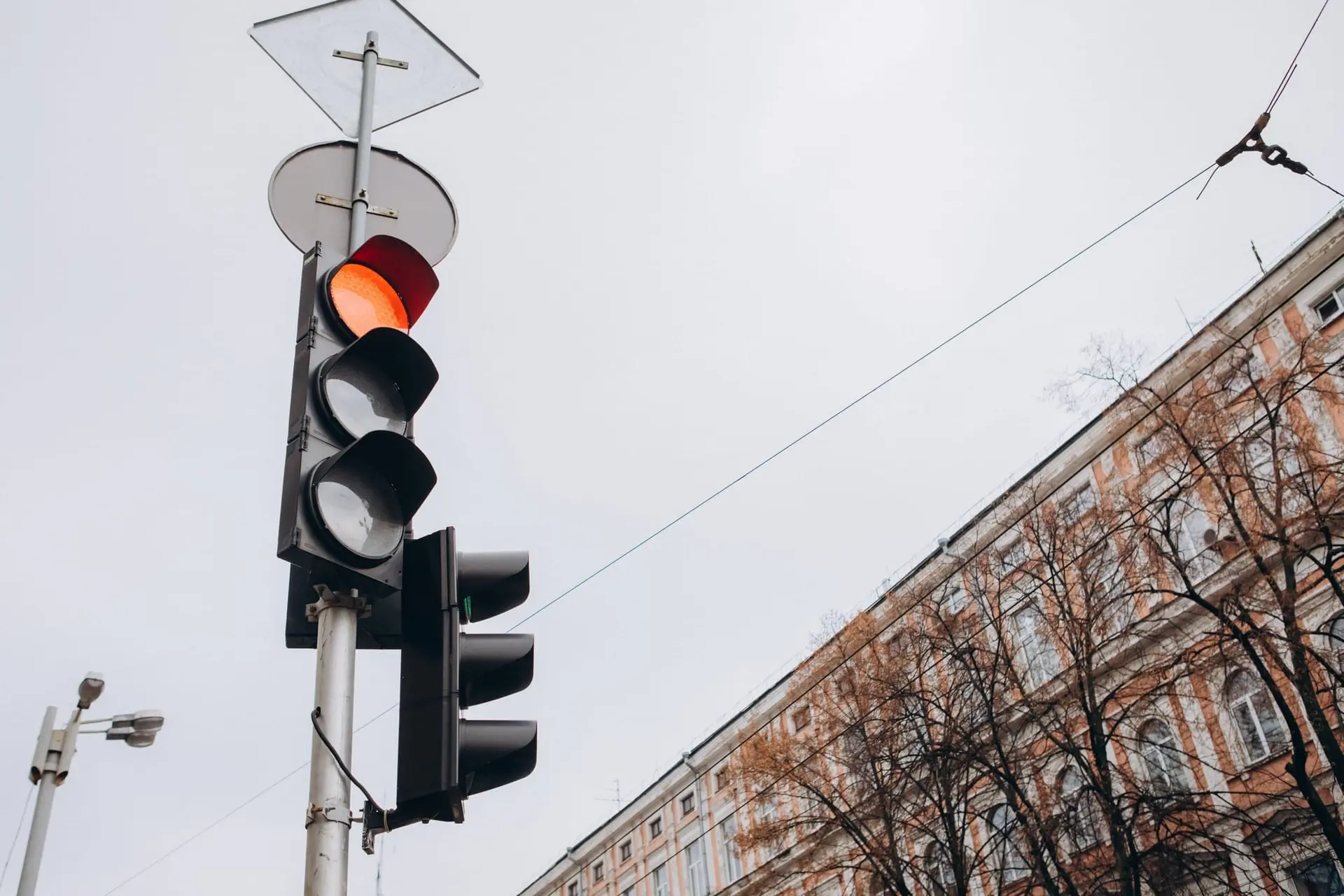 traffic light road sign 2022 11 16 08 07 53 utc