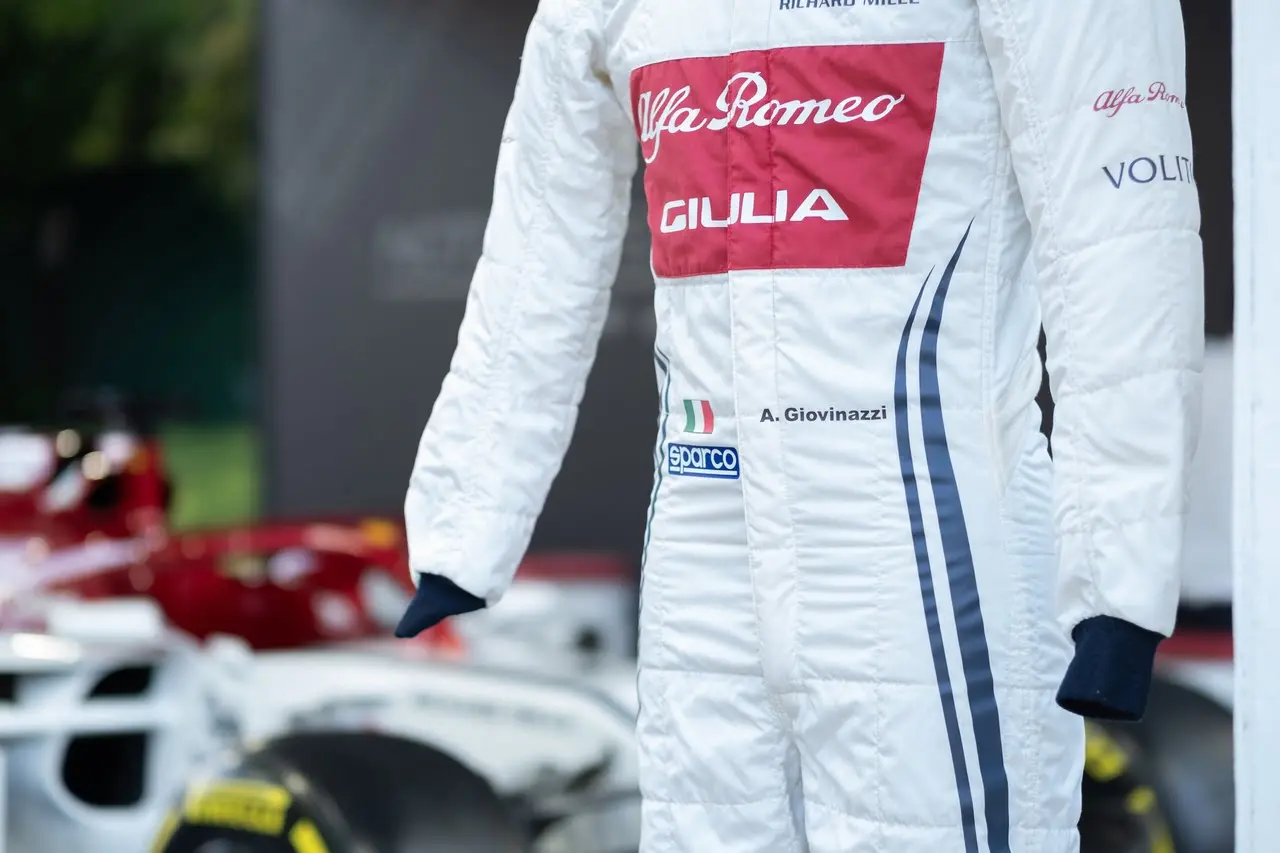 tuta sparco f1