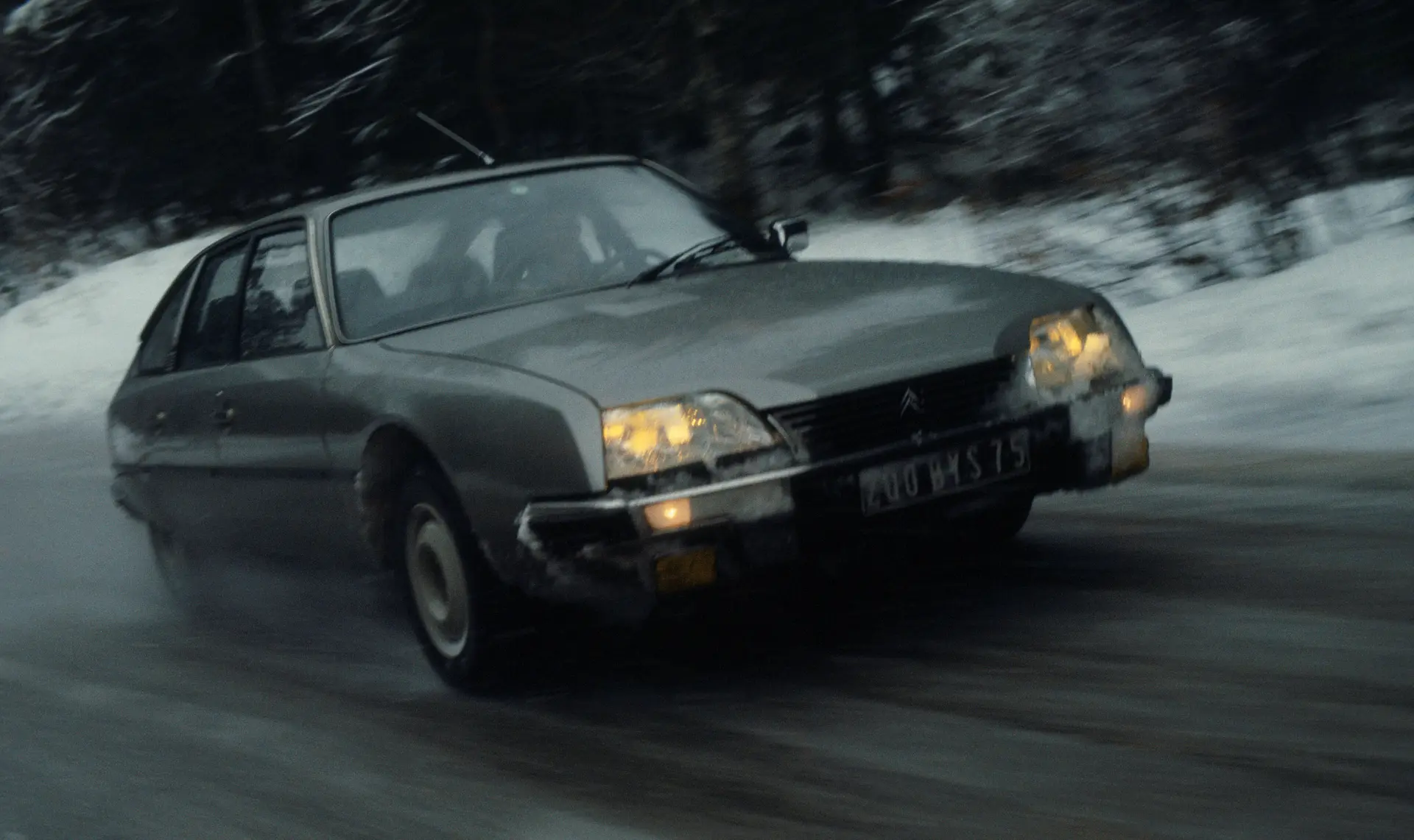 una cx2400 a suo agio anche su neve e ghiaccio 1979