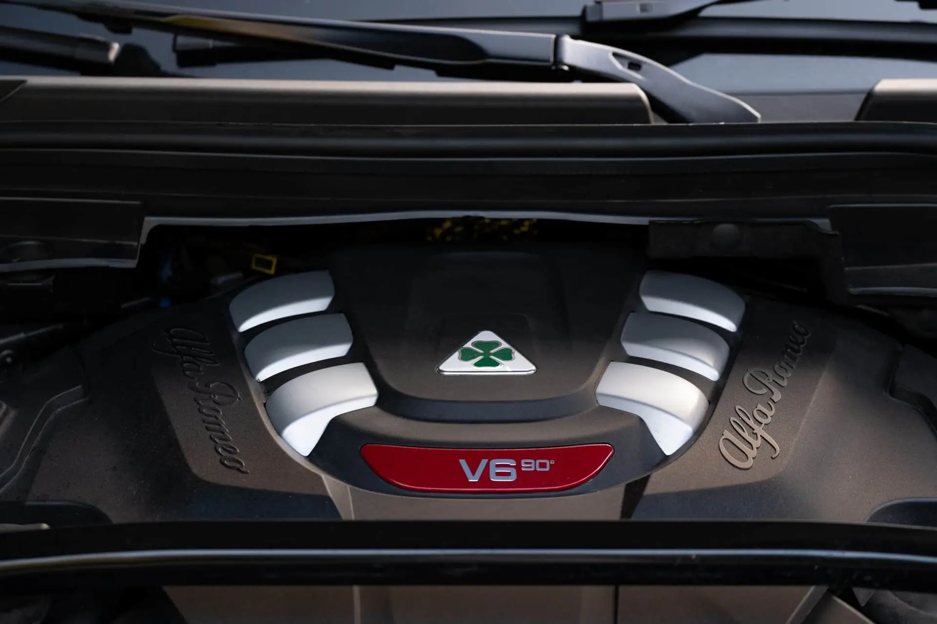 v6 alfa romeo