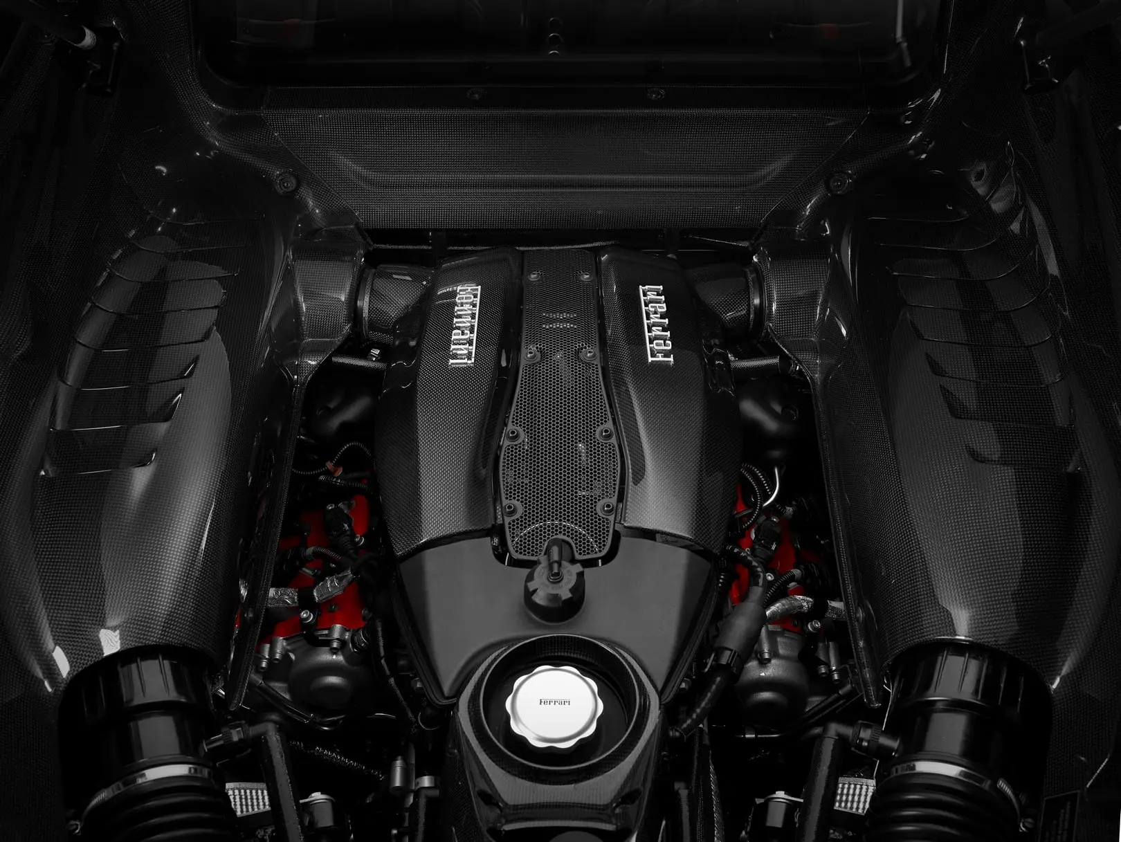 v8 ferrari 720 cv
