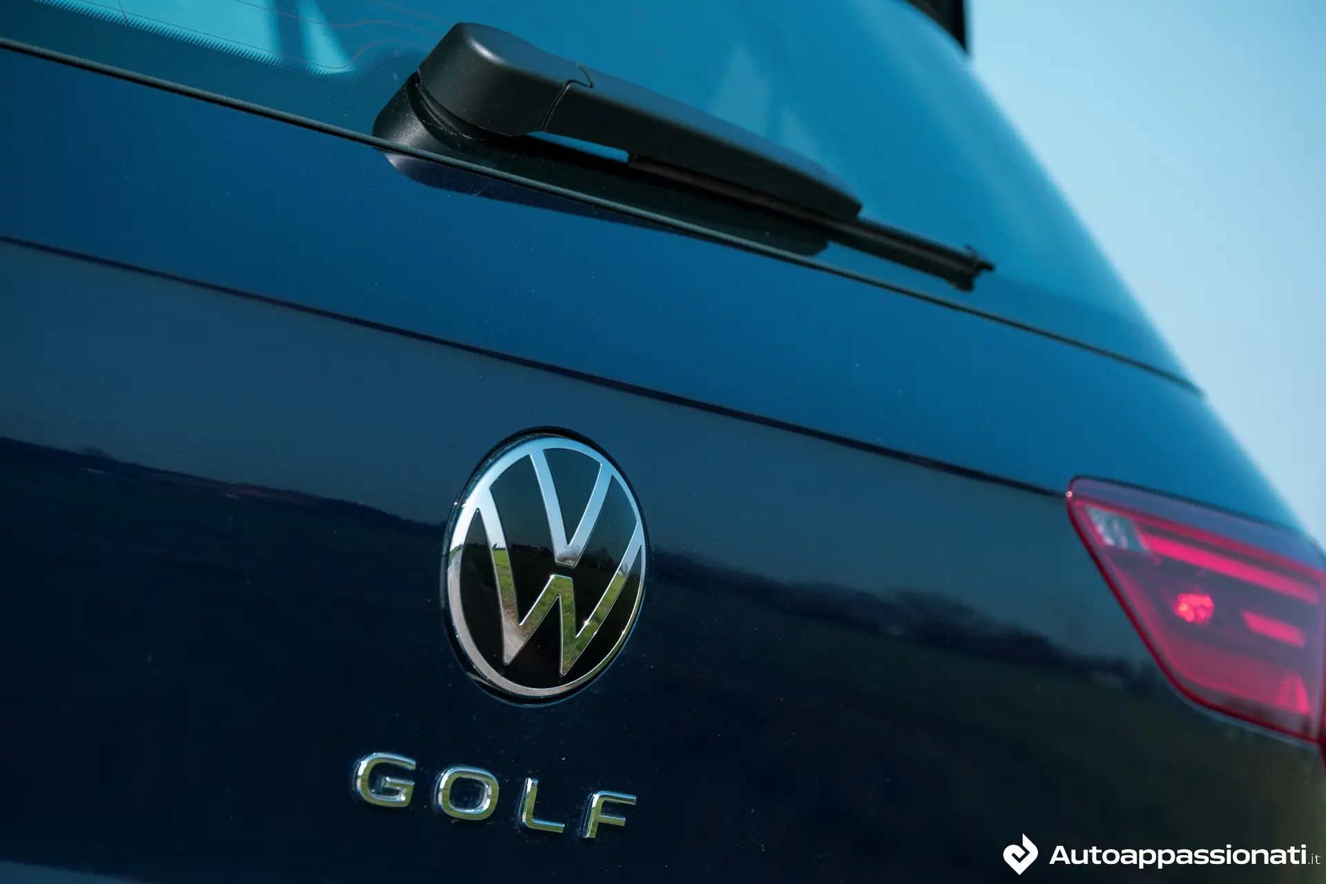 volkswagen golf 20 tdi logo posteriore
