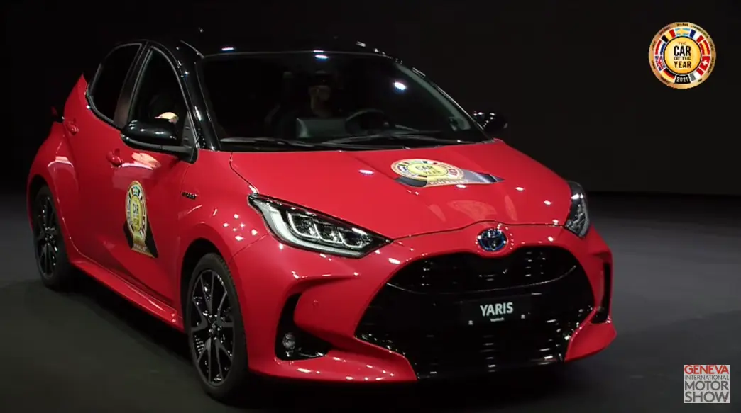yaris auto dellanno 1