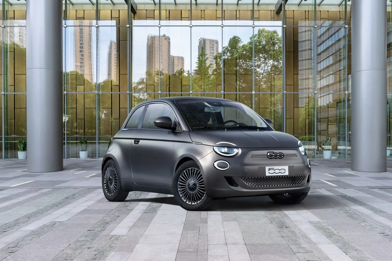 fiat 500 elettrica 2021 07