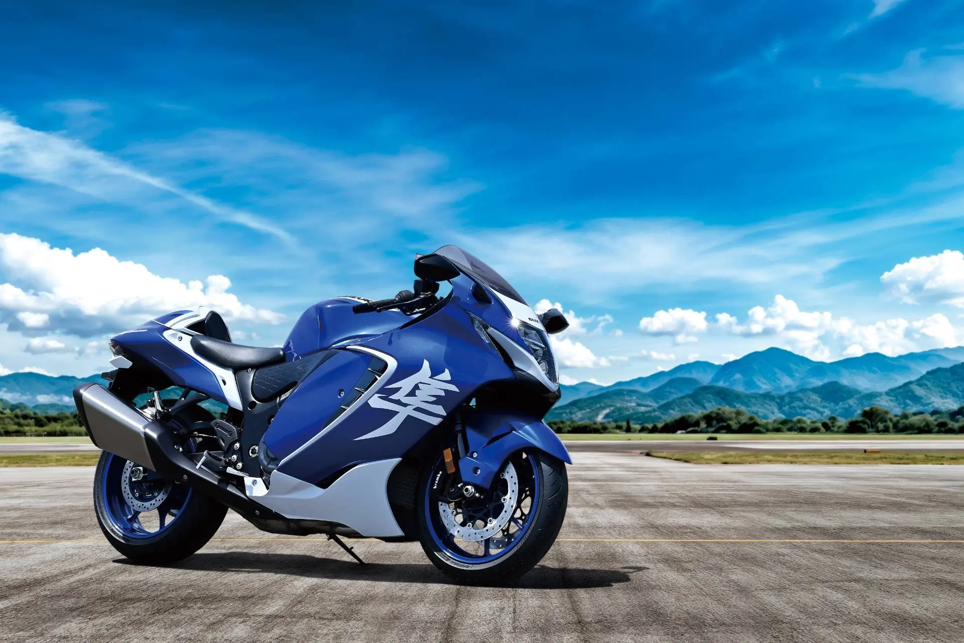 hayabusa-my26-blu-montreal-2-