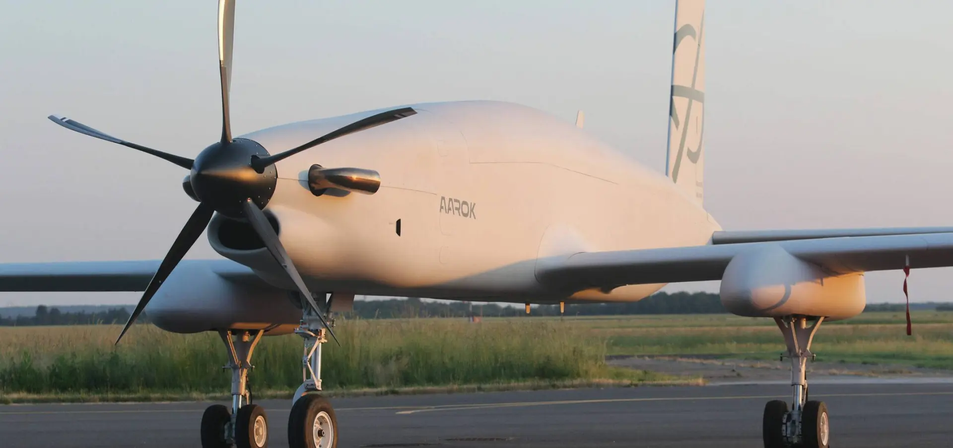 Immagine dove si vede un drone pronto per il decollo
