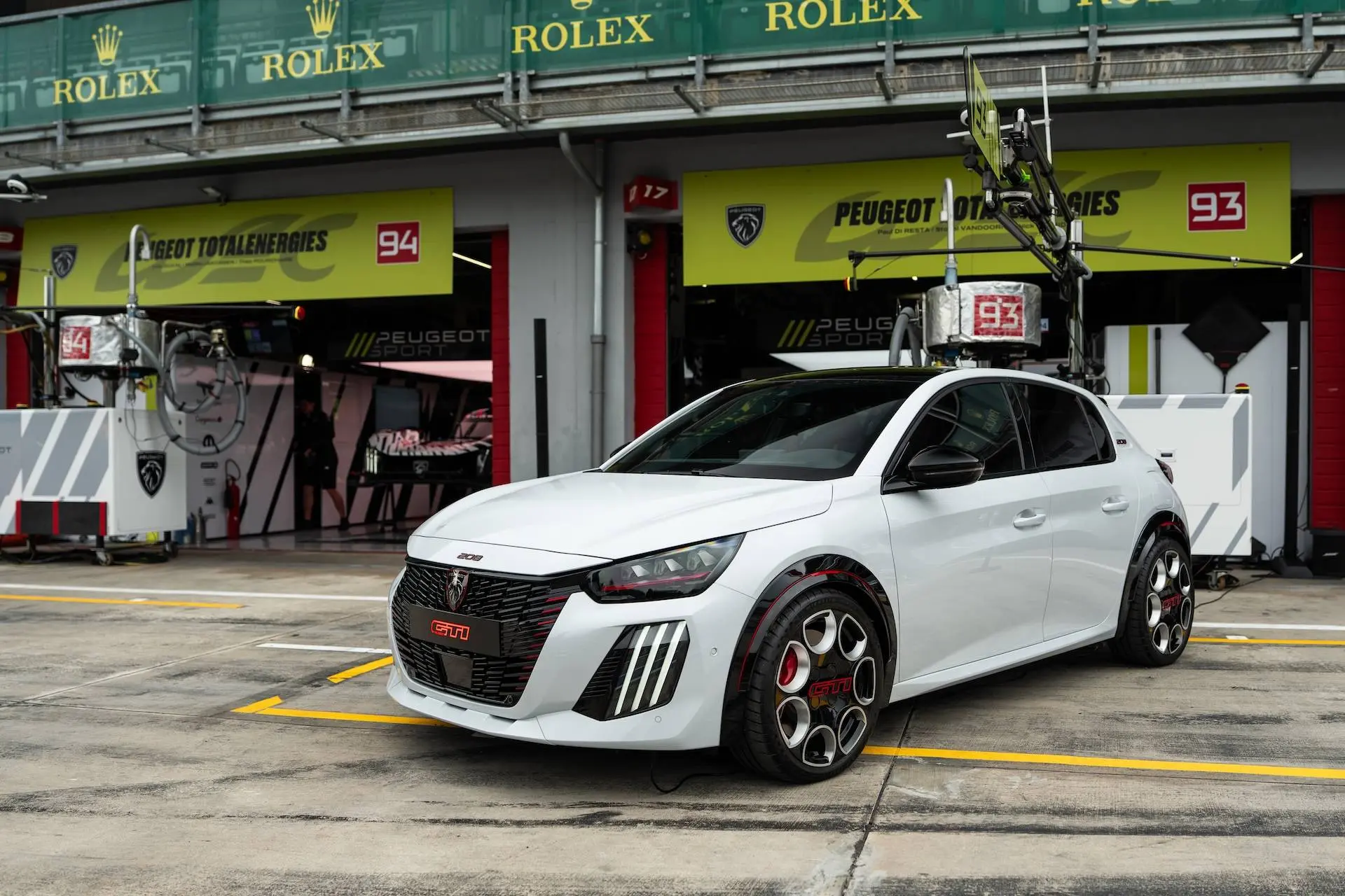 Peugeot 208 GTi 2026 imola frontale